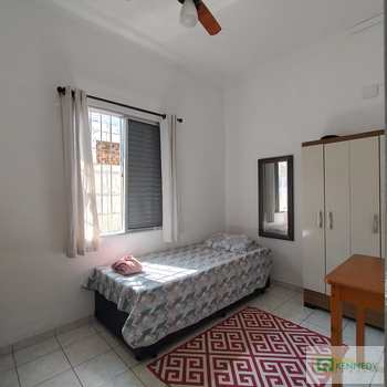 Casa em Praia Grande, bairro Ocian