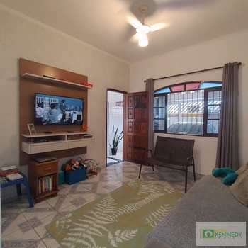 Casa em Praia Grande, bairro Ocian