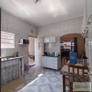 Casa em Praia Grande, bairro Ocian