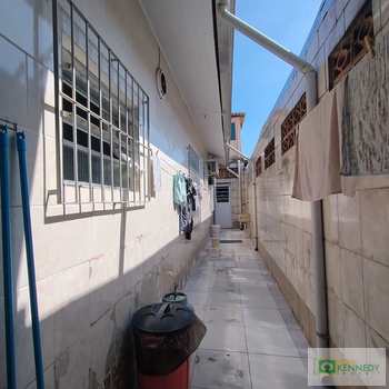 Casa em Praia Grande, bairro Ocian