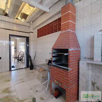 Casa em Praia Grande, bairro Ocian