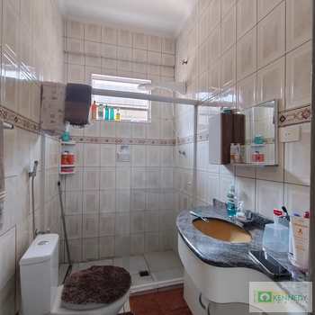 Casa em Praia Grande, bairro Ocian