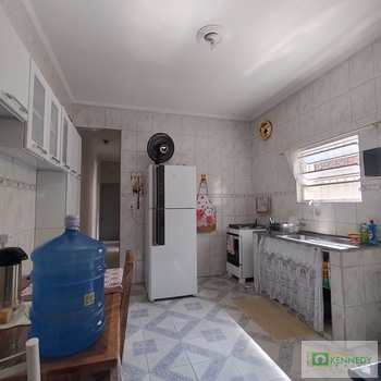 Casa em Praia Grande, bairro Ocian