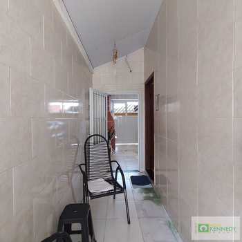 Casa em Praia Grande, bairro Ocian