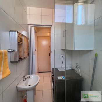 Kitnet em Praia Grande, bairro Ocian