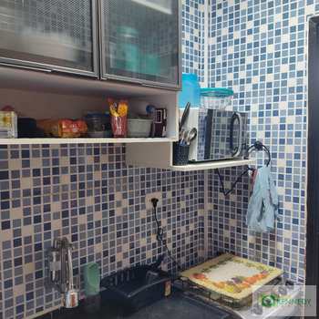 Kitnet em Praia Grande, bairro Ocian