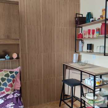 Kitnet em Praia Grande, bairro Ocian