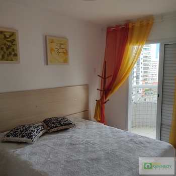 Apartamento em Praia Grande, bairro Tupi
