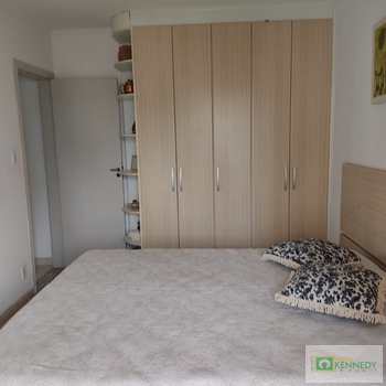 Apartamento em Praia Grande, bairro Tupi