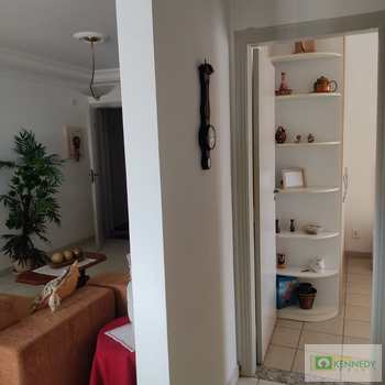 Apartamento em Praia Grande, bairro Tupi