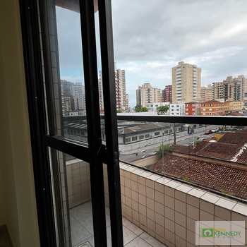 Apartamento em Praia Grande, bairro Tupi
