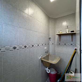 Apartamento em Praia Grande, bairro Tupi