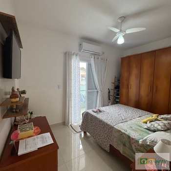 Casa de Condomínio em Praia Grande, bairro Ocian