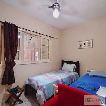 Casa em Praia Grande, bairro Mirim
