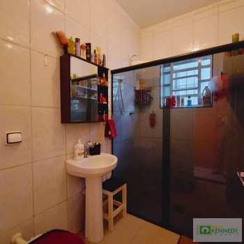 Casa em Praia Grande, bairro Mirim