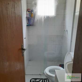 Casa de Condomínio em Praia Grande, bairro Nova Mirim