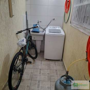 Casa de Condomínio em Praia Grande, bairro Nova Mirim