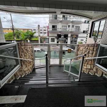 Apartamento em Praia Grande, bairro Ocian