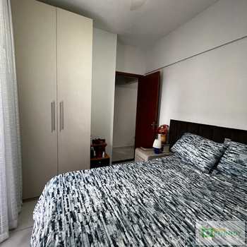 Apartamento em Praia Grande, bairro Ocian
