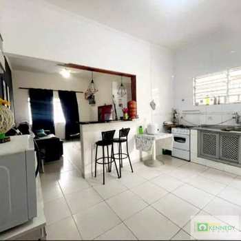 Casa em Praia Grande, bairro Ocian