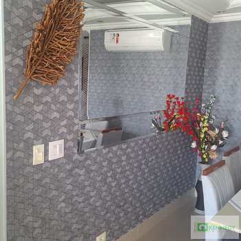 Apartamento em Praia Grande, bairro Canto do Forte