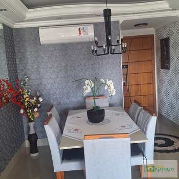 Apartamento em Praia Grande, bairro Canto do Forte