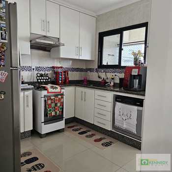 Apartamento em Praia Grande, bairro Canto do Forte