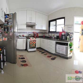 Apartamento em Praia Grande, bairro Canto do Forte