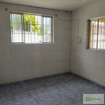 Sobrado de Vila em Praia Grande, bairro Tupi