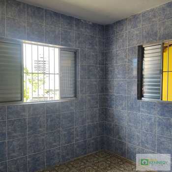 Sobrado de Vila em Praia Grande, bairro Tupi