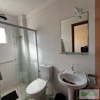 Apartamento em Praia Grande, bairro Mirim