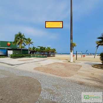 Apartamento em Praia Grande, bairro Canto do Forte