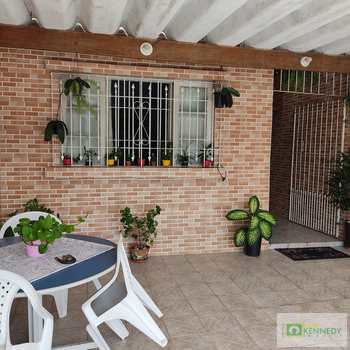 Casa em Praia Grande, bairro Ocian
