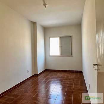 Apartamento em Praia Grande, bairro Boqueirão
