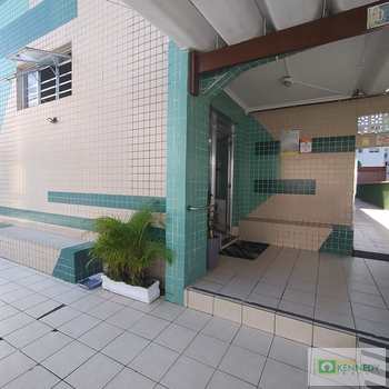 Kitnet em Praia Grande, bairro Ocian