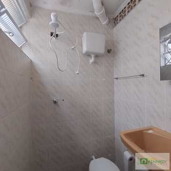 Kitnet em Praia Grande, bairro Ocian