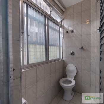 Kitnet em Praia Grande, bairro Mirim