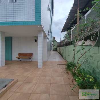 Kitnet em Praia Grande, bairro Mirim