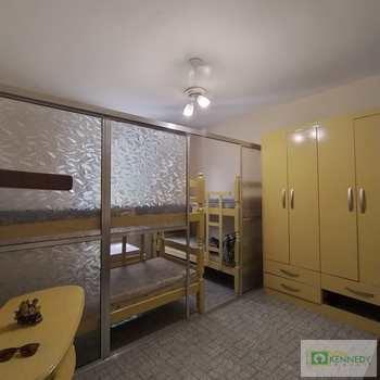Kitnet em Praia Grande, bairro Mirim