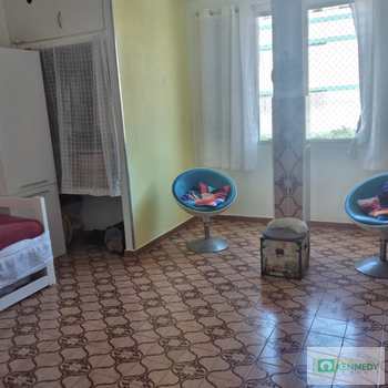 Kitnet em Praia Grande, bairro Ocian