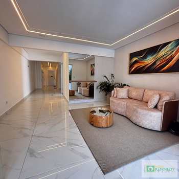 Apartamento em Praia Grande, bairro Canto do Forte