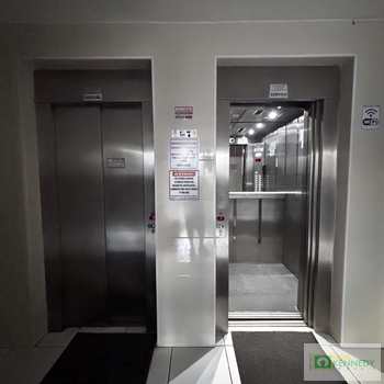 Apartamento em Praia Grande, bairro Tupi