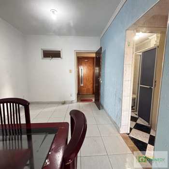 Apartamento em Praia Grande, bairro Tupi