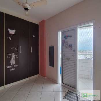 Apartamento em Praia Grande, bairro Ocian