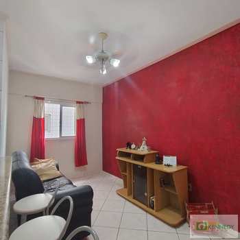 Apartamento em Praia Grande, bairro Ocian