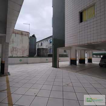 Apartamento em Praia Grande, bairro Ocian