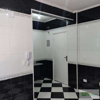 Kitnet em Praia Grande, bairro Ocian