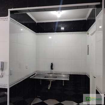 Kitnet em Praia Grande, bairro Ocian
