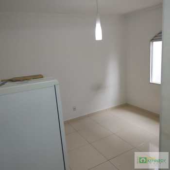 Kitnet em Praia Grande, bairro Ocian