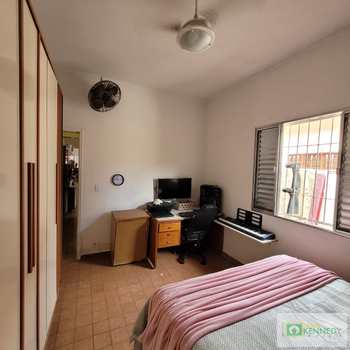 Casa em Praia Grande, bairro Ocian